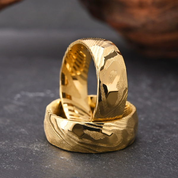 Custom Damascus Steel Men’s Wedding Band Gold Plated Personalized Ring for Him - Image 3
